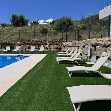 Chic And Elegant With Pool And Terrace In Bayside Estepona